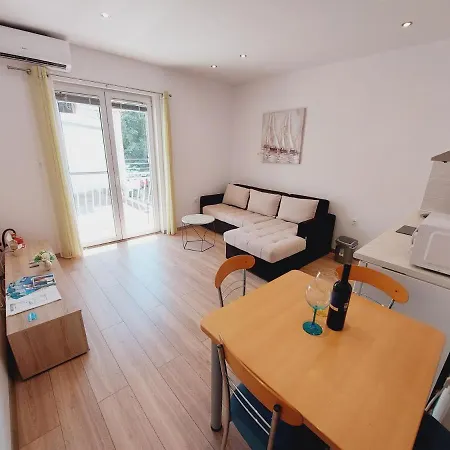 Anita Apartment